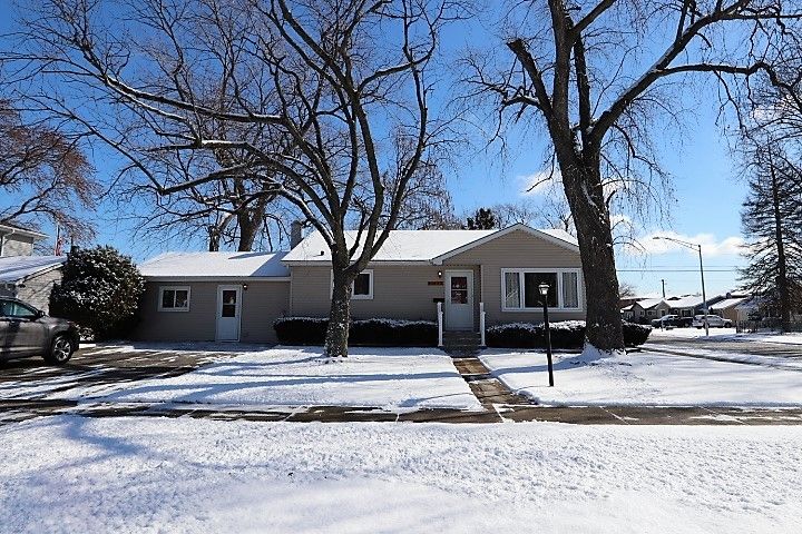 10625 Oak Park Ave, Chicago Ridge, IL 60415