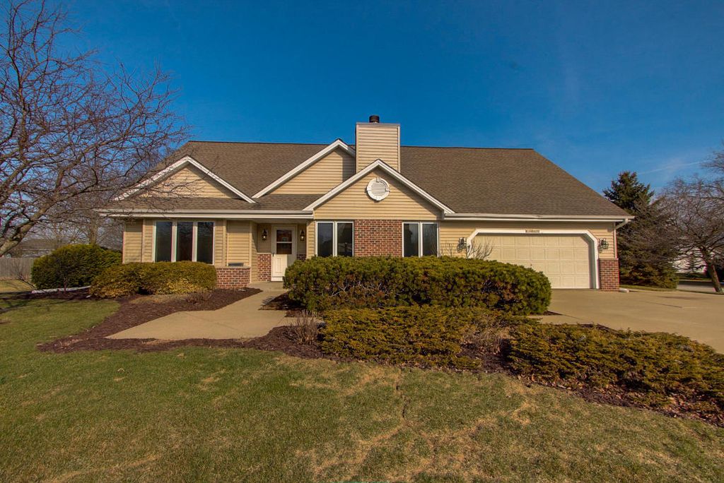 W146N6202 Wigwam Dr, Menomonee Falls, WI 53051 Trulia