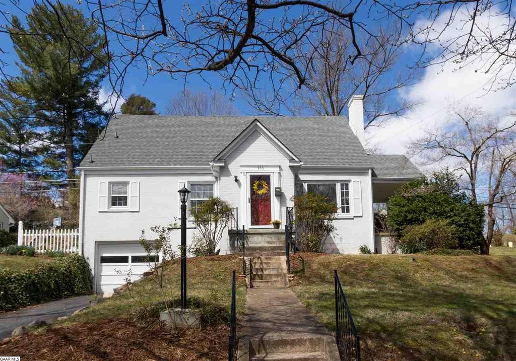 855 Woodrow Ave, Waynesboro, VA 22980 Trulia