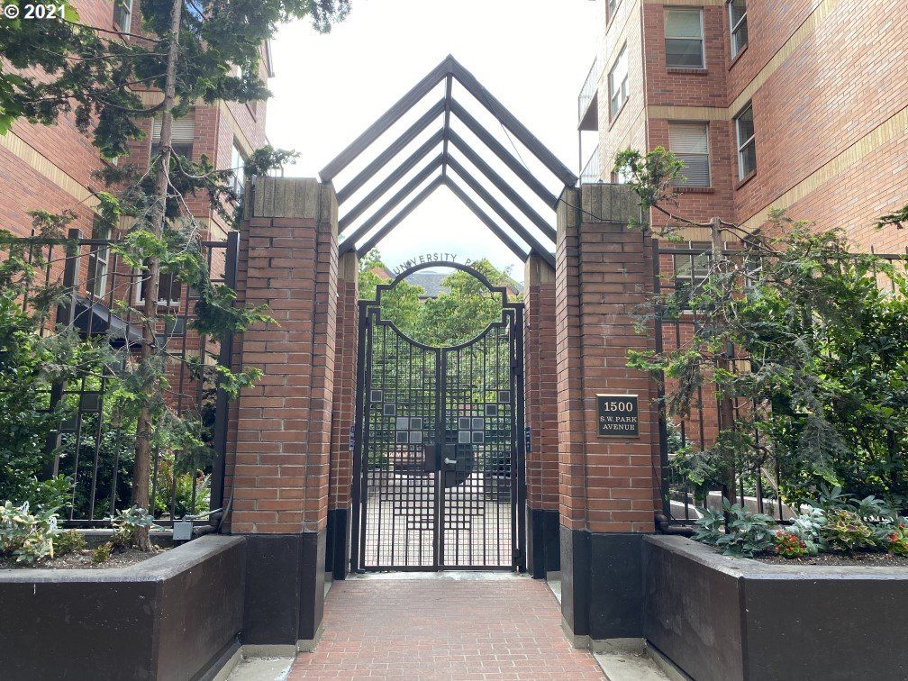 1500 SW Park Ave #407, Portland, OR 97201