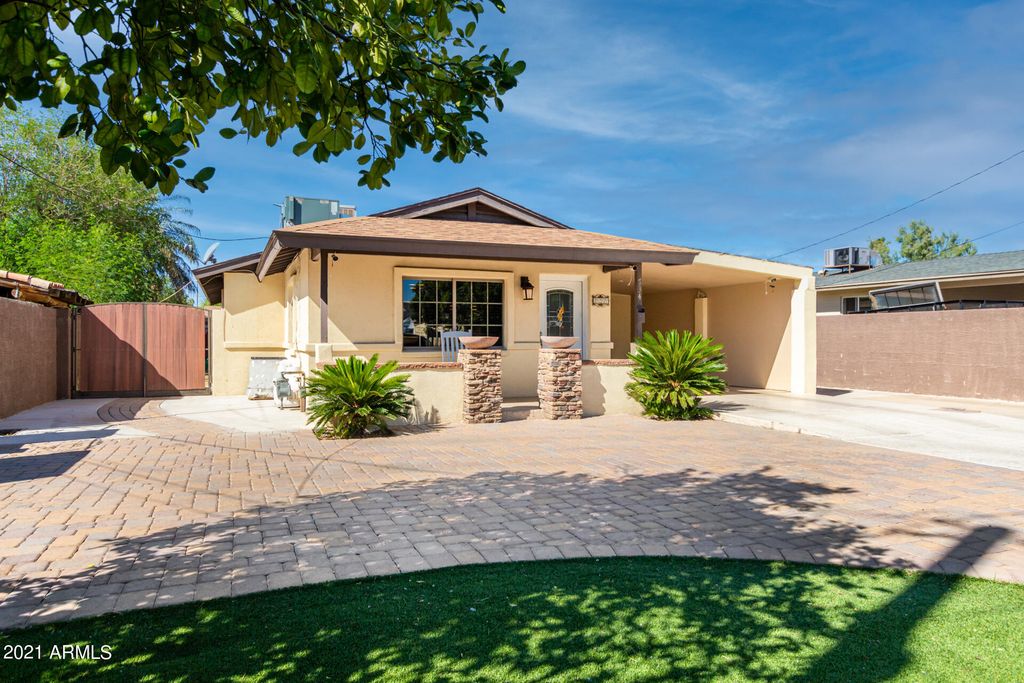 734 S Macdonald, Mesa, AZ 85210