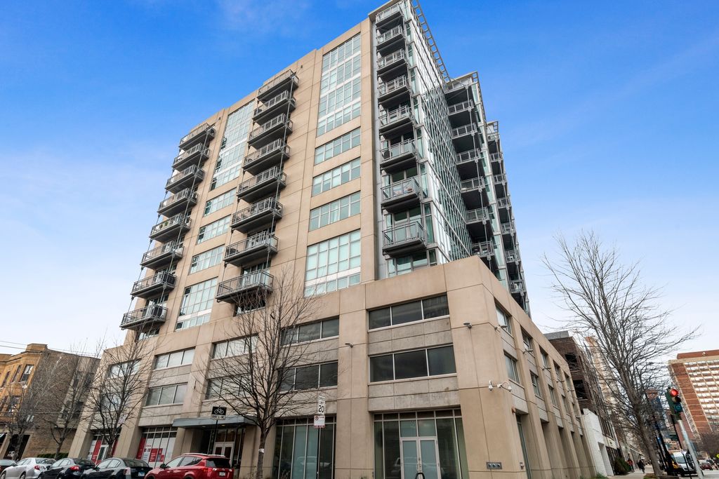 1000 W Leland Ave #4D, Chicago, IL 60640