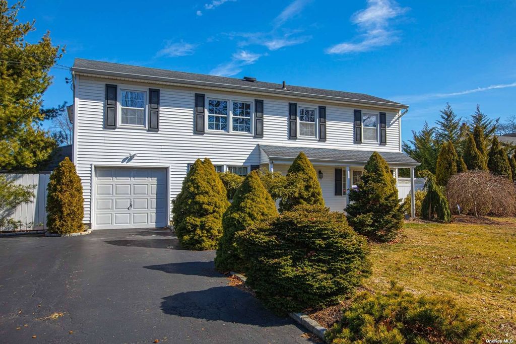 45 Evelyn Road, West Islip, NY 11795 Trulia