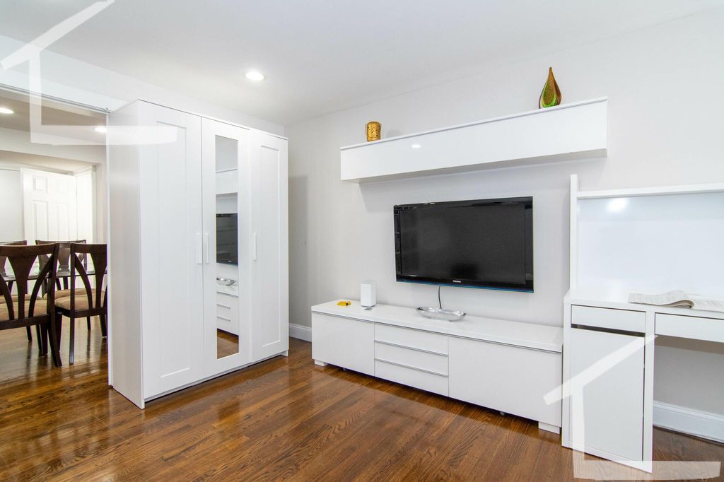 59 Brighton Ave #B, Allston, MA 02134