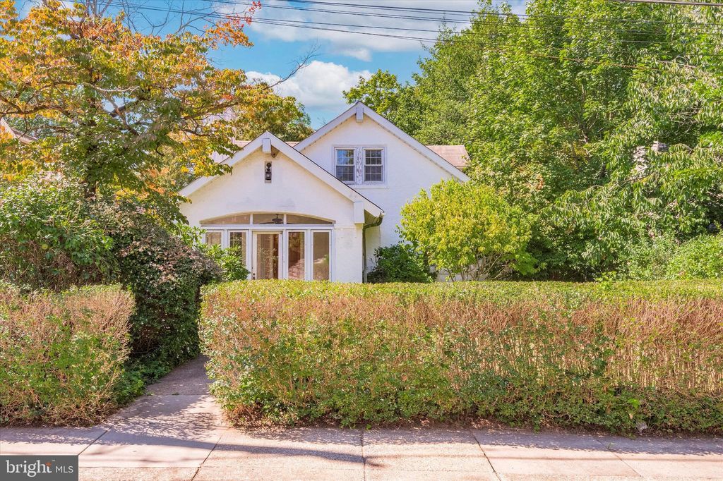 232 Forrest Ave, Narberth, PA 19072