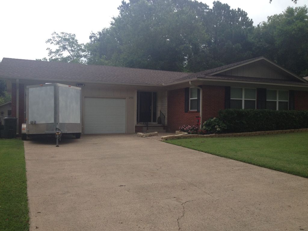 219 S  Wofford St, Athens, TX 75751