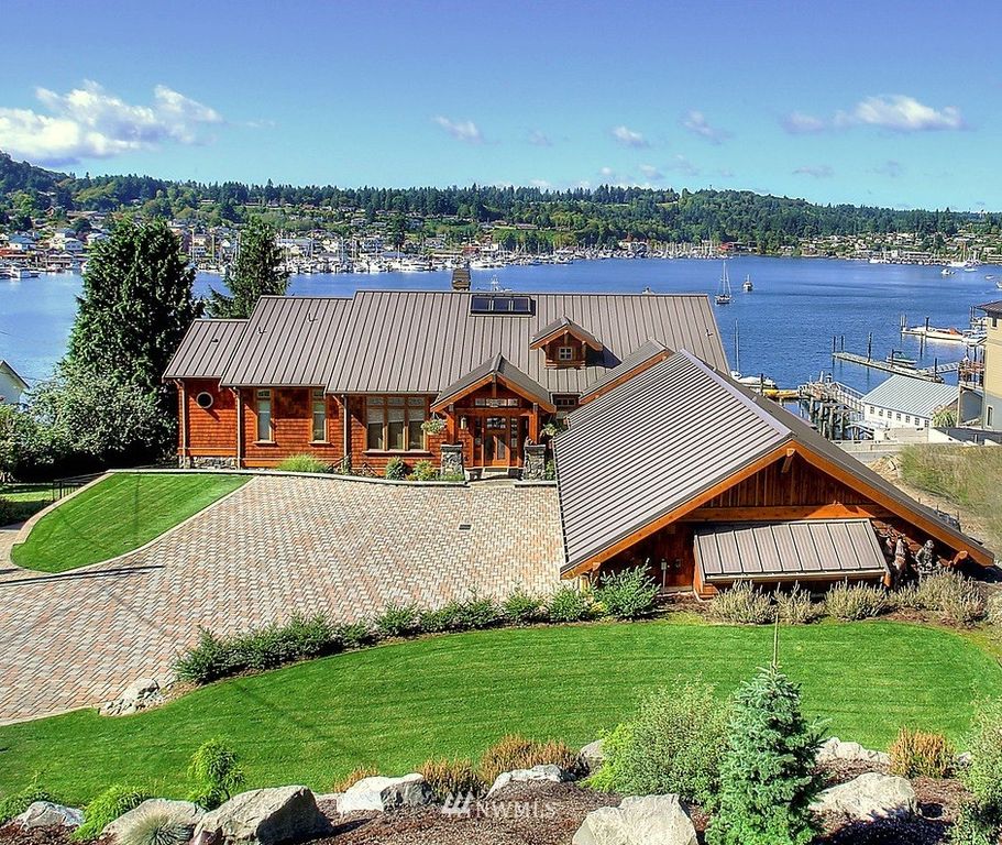 8406 Goodman Dr NW, Gig Harbor, WA 98332