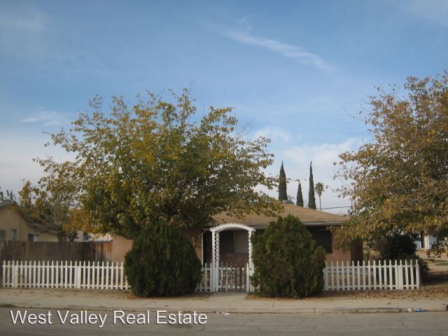 103 Pierce St, Taft, CA 93268