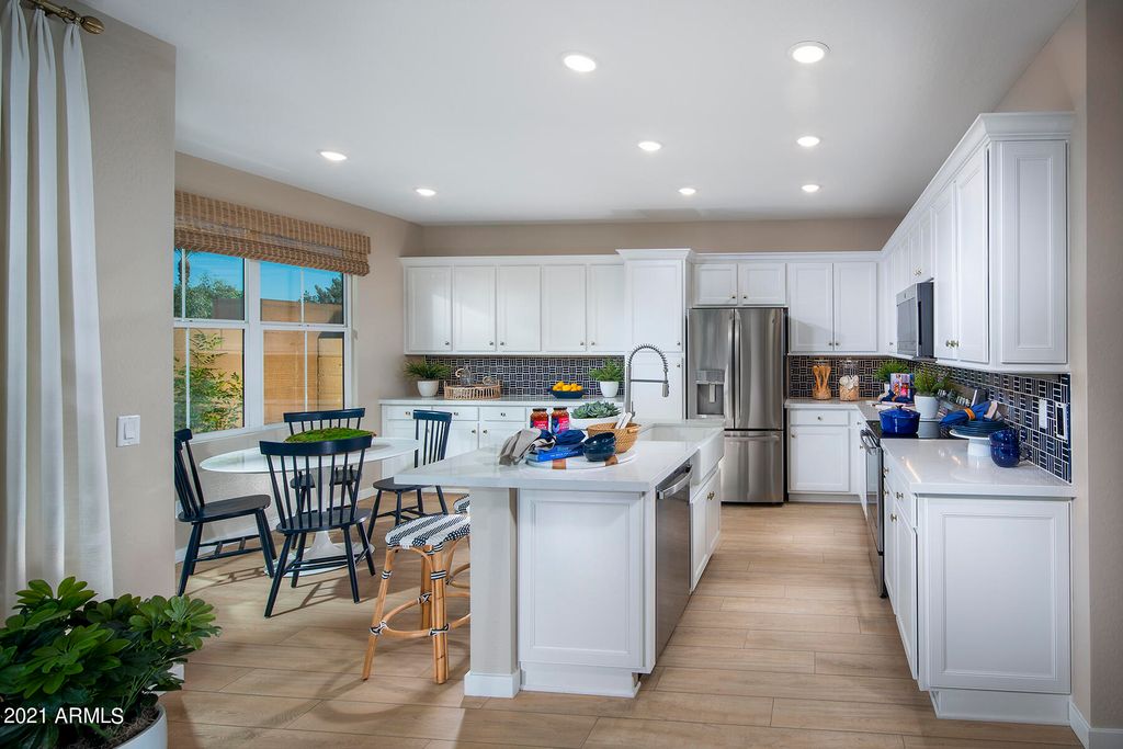 1137 Diamondback Dr, Chandler, AZ 85286