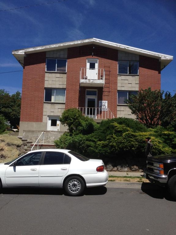 710 NE Oak St, Pullman, WA 99163