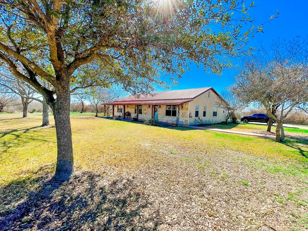 2148 County Road 319, Sabinal, TX 78881 Trulia
