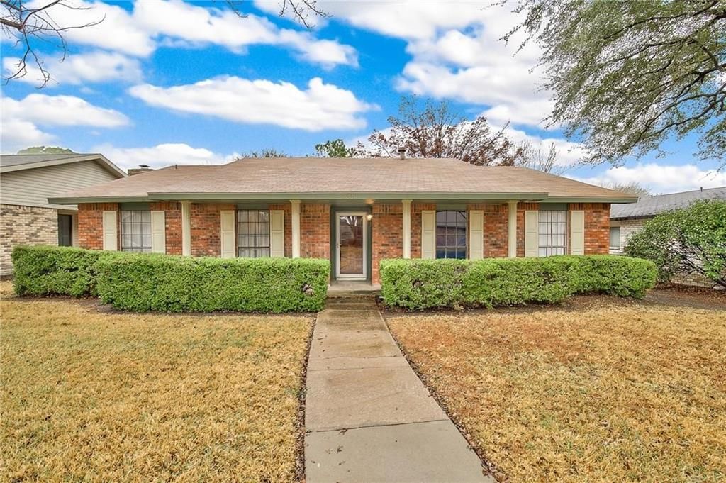 6230 Fallbrook Dr, Garland, TX 75043