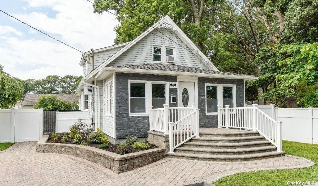 78 Whittier Avenue, North Babylon, NY 11703 Trulia