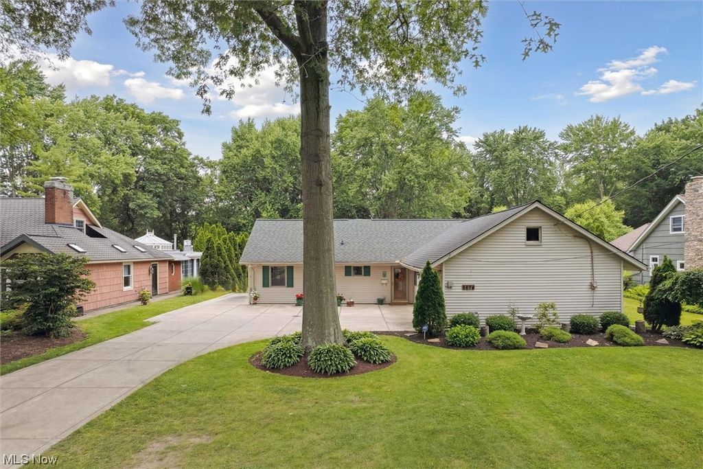 8674 Lindbergh Blvd, Olmsted Falls, OH 44138 Trulia