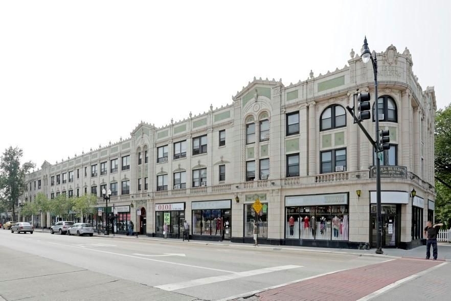 4552 N Clark St, Chicago, IL 60640