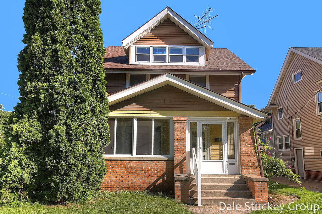 1311 Fulton St W, Grand Rapids, MI 49504 Trulia