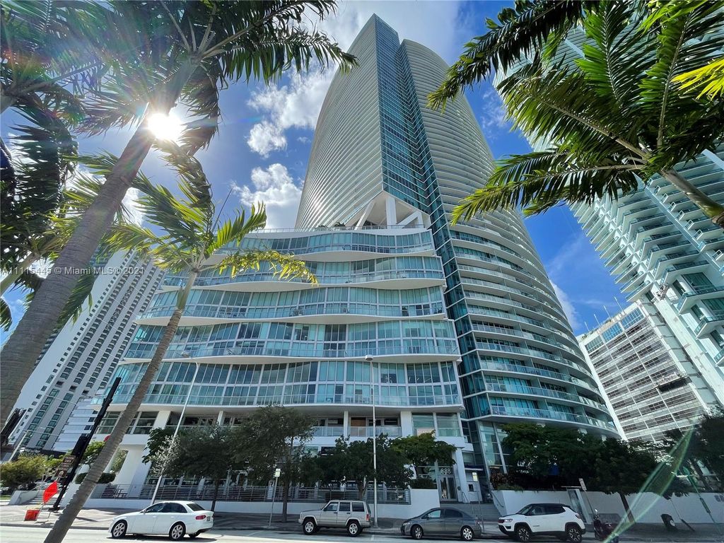 888 Biscayne Blvd #2203, Miami, FL 33132