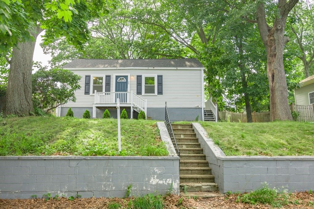 24 County Way, Beverly, MA 01915