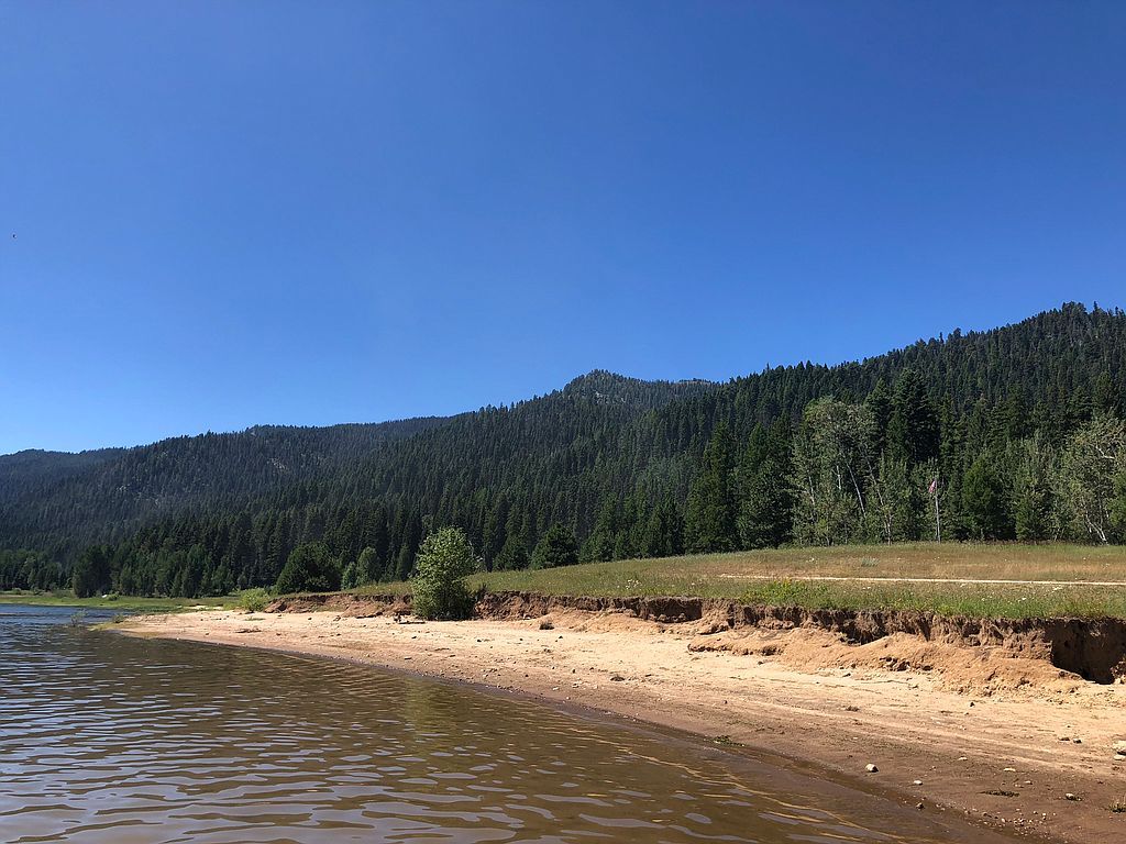 1239 Brown Bear Dr, Cascade, ID 83611 Trulia