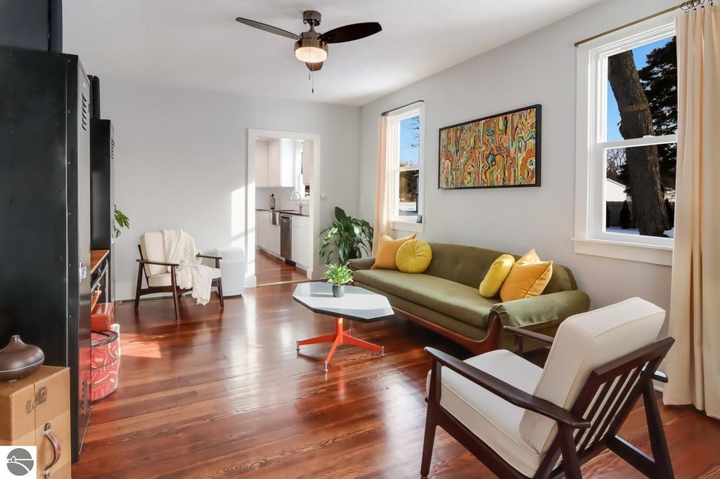 203 4th St, Eastlake, MI 49626 Trulia