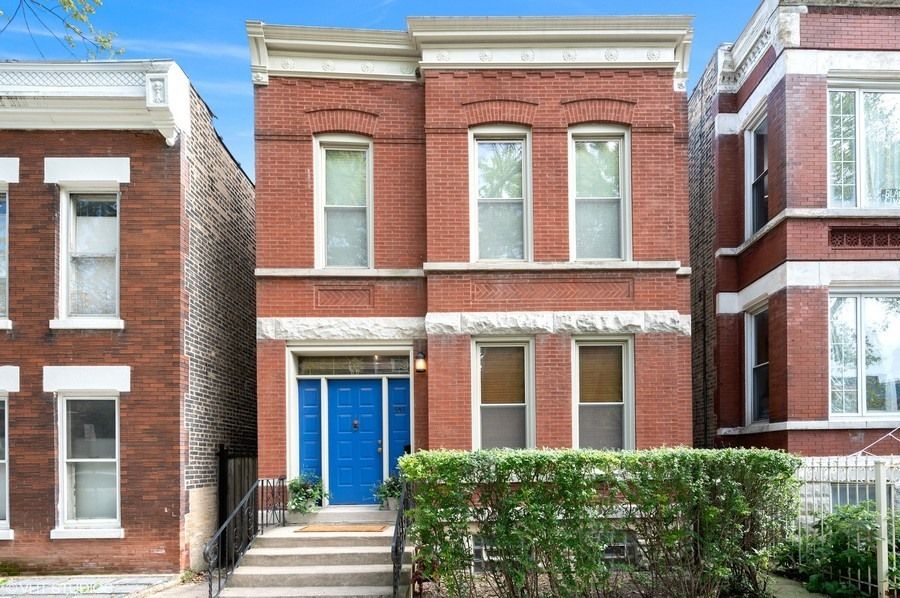 907 N Fairfield Ave, Chicago, IL 60622