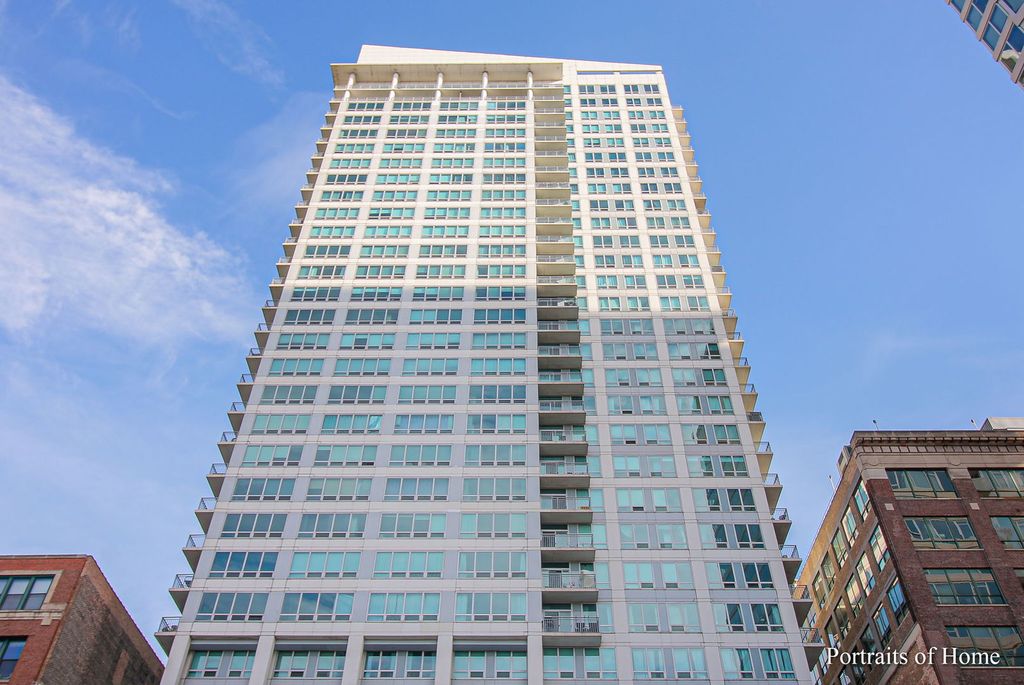 701 S  Wells St #1708, Chicago, IL 60607