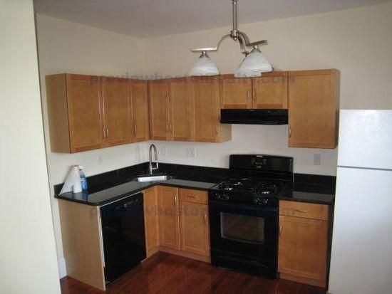 79 Capen St #P2, Medford, MA 02155