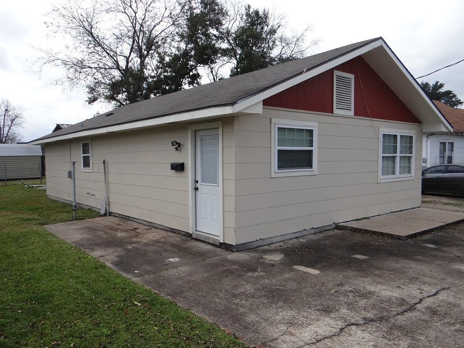 homes for sale in port neches tx