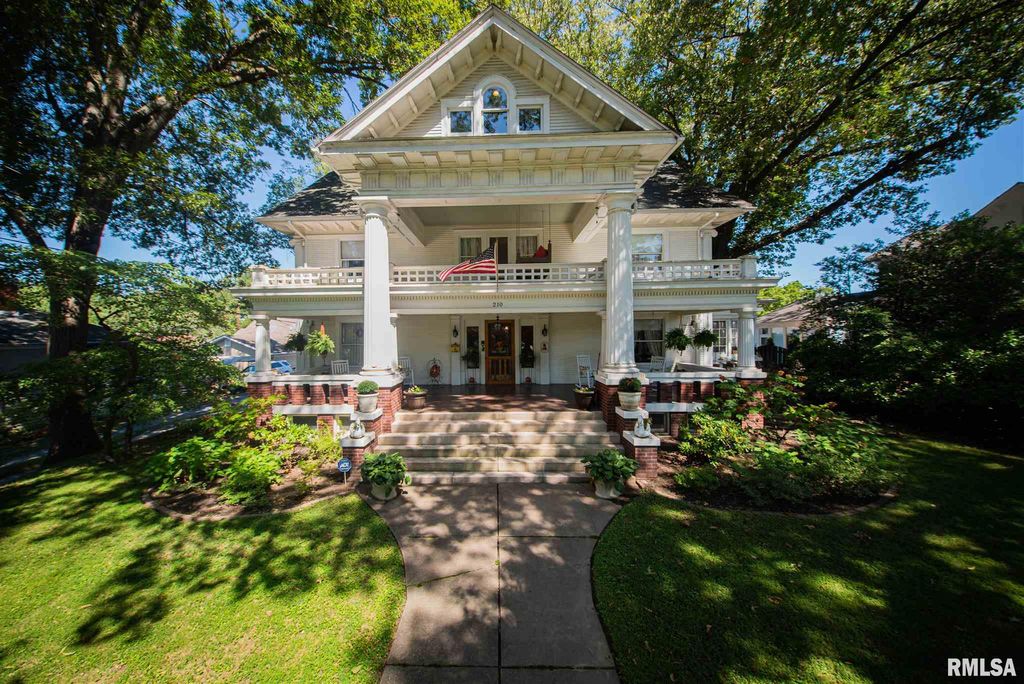 210 W Walnut St, Harrisburg, IL 62946 Trulia