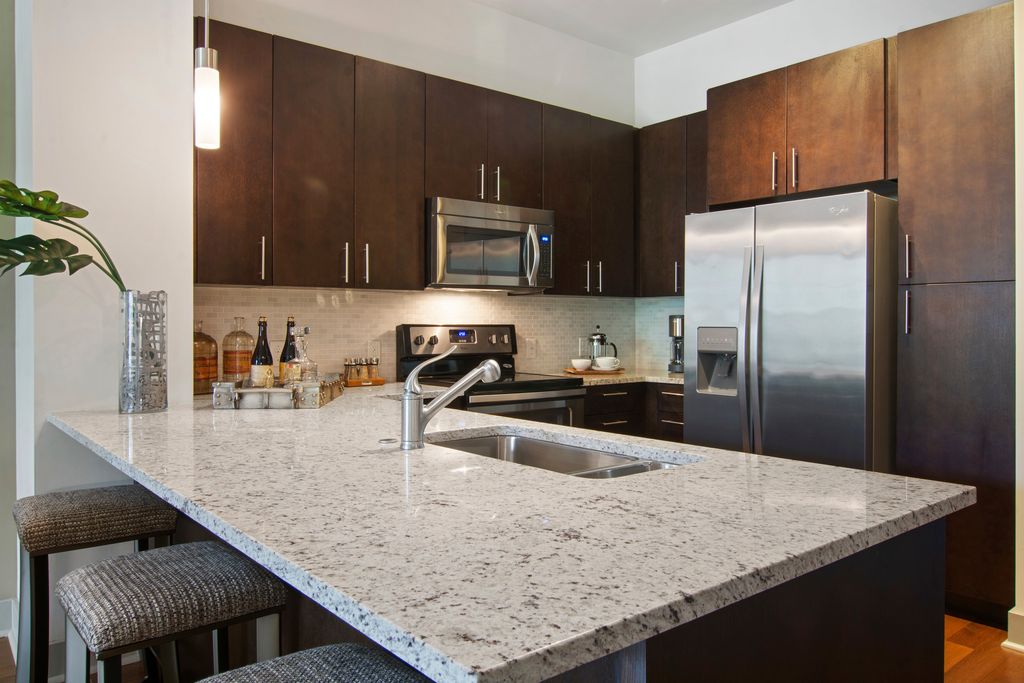 85 University Ave, Westwood, MA 02090
