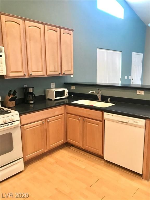 5838 Watercolor St, North Las Vegas, NV 89031 - 3 Bed, 2 Bath Single