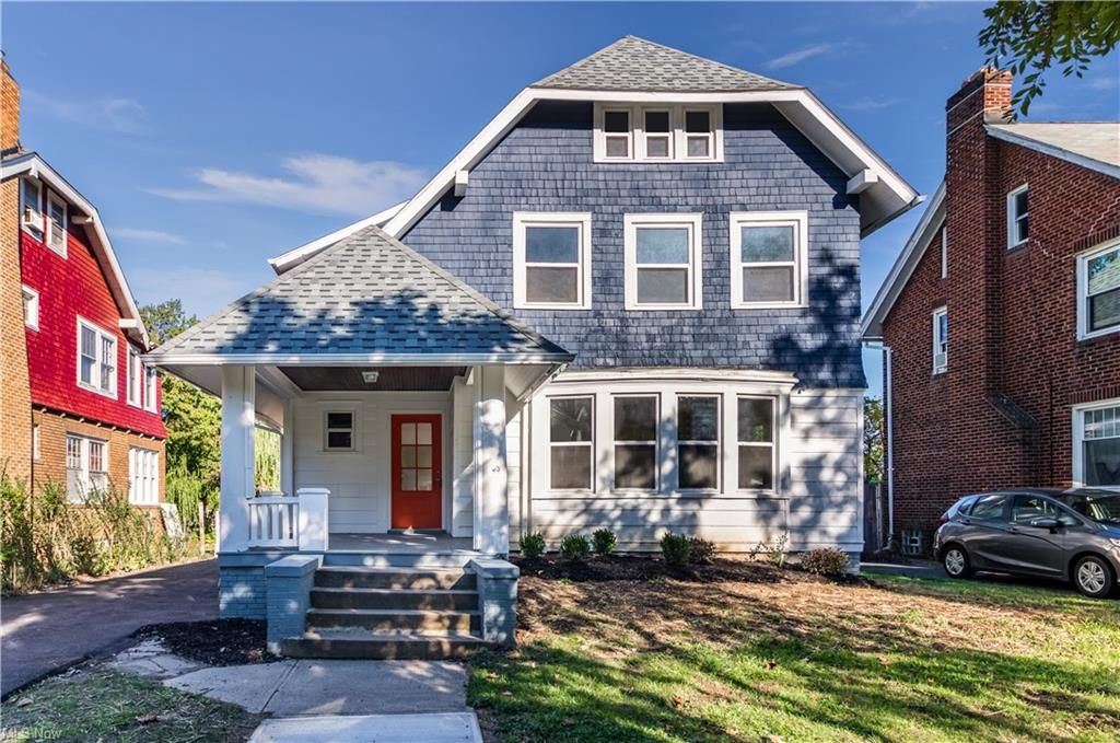 3151 Sycamore Rd, Cleveland Heights, OH 44118