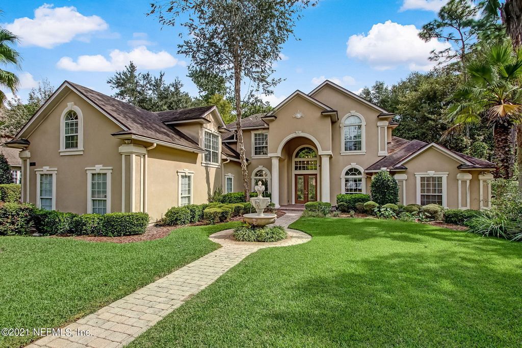4521 Swilcan Bridge Ln N, Jacksonville, FL 32224
