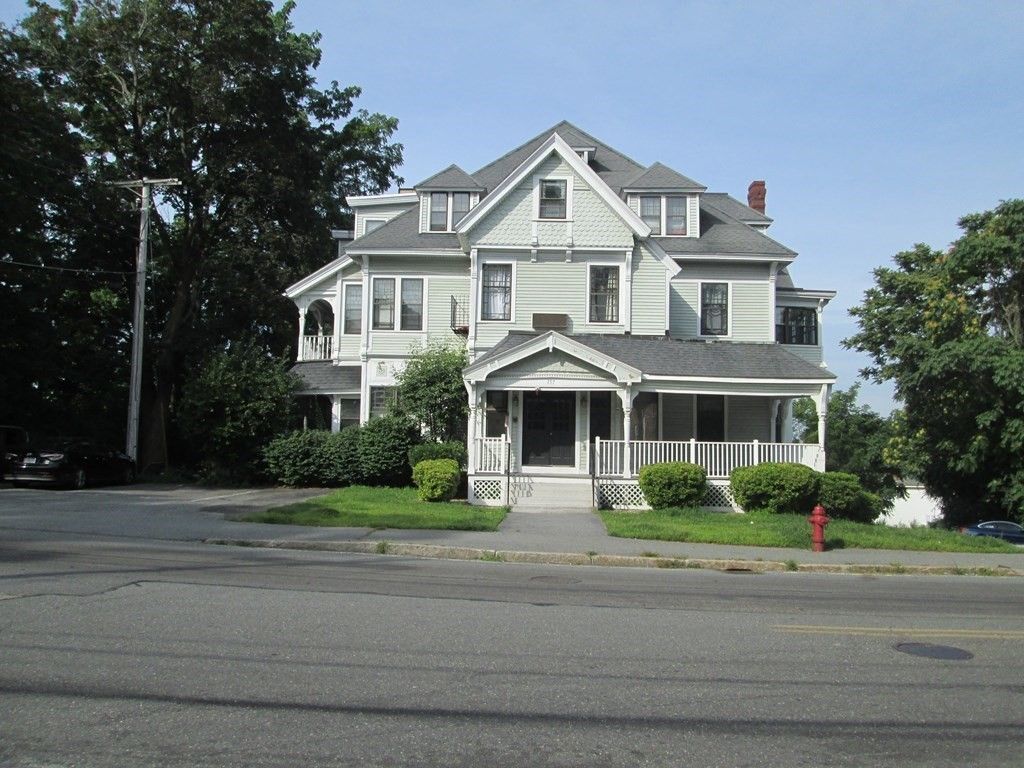 157 Nesmith St #12, Lowell, MA 01852