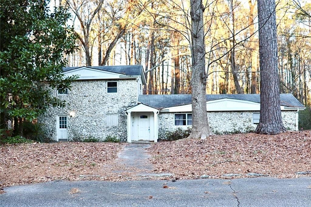 2719 Winding Ln NE, Brookhaven, GA 30319