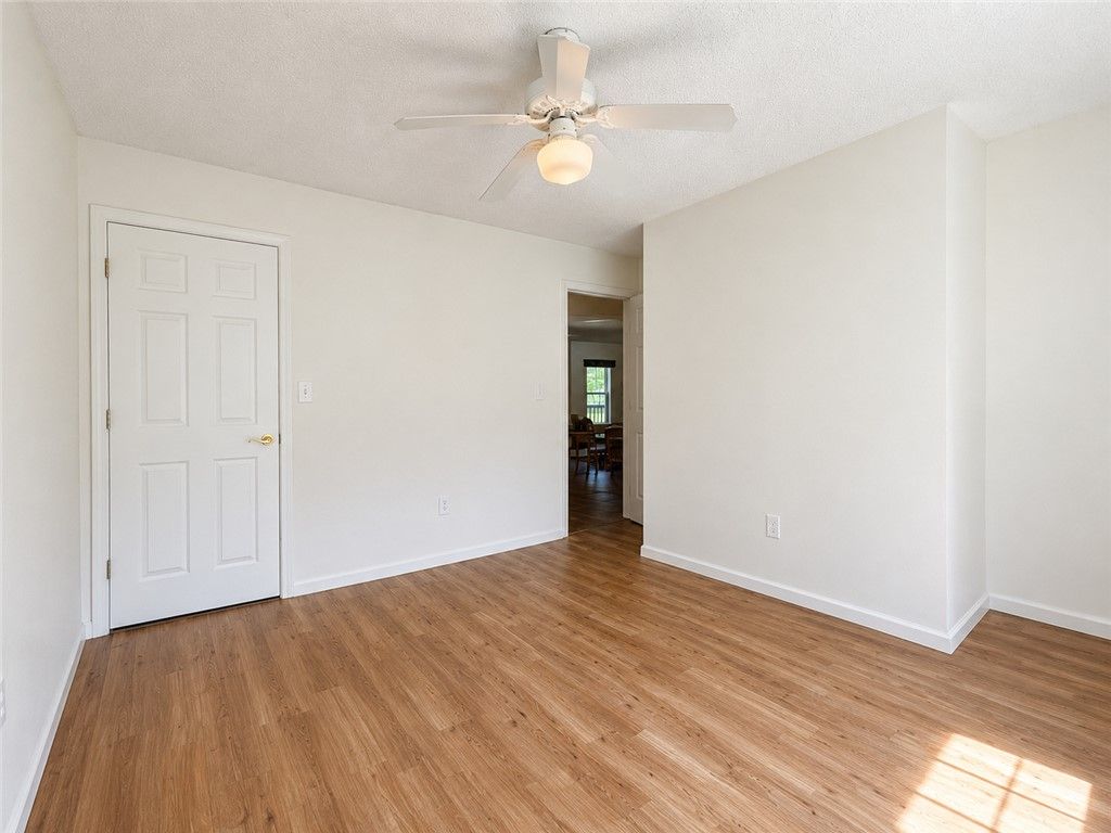 Photo 20 of 