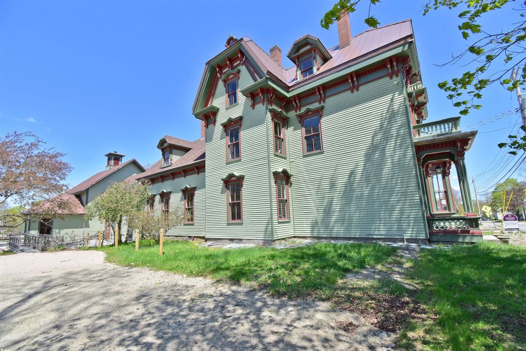 101 Court St, Machias, ME 04654 Trulia