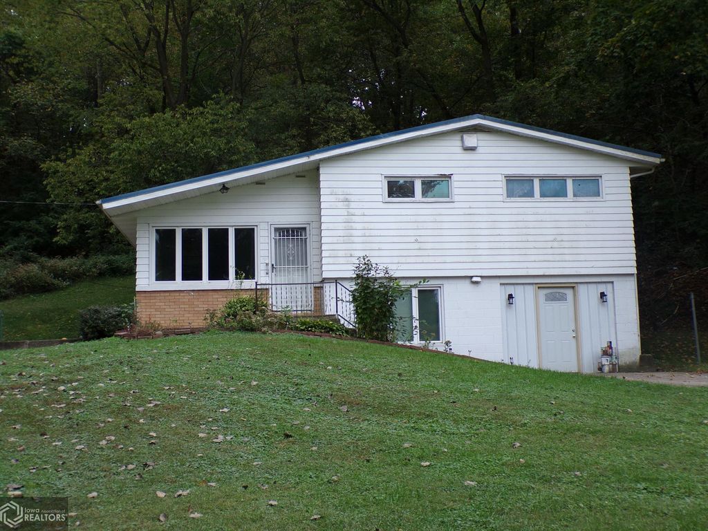 2795 N State Highway 96, Niota, IL 62358