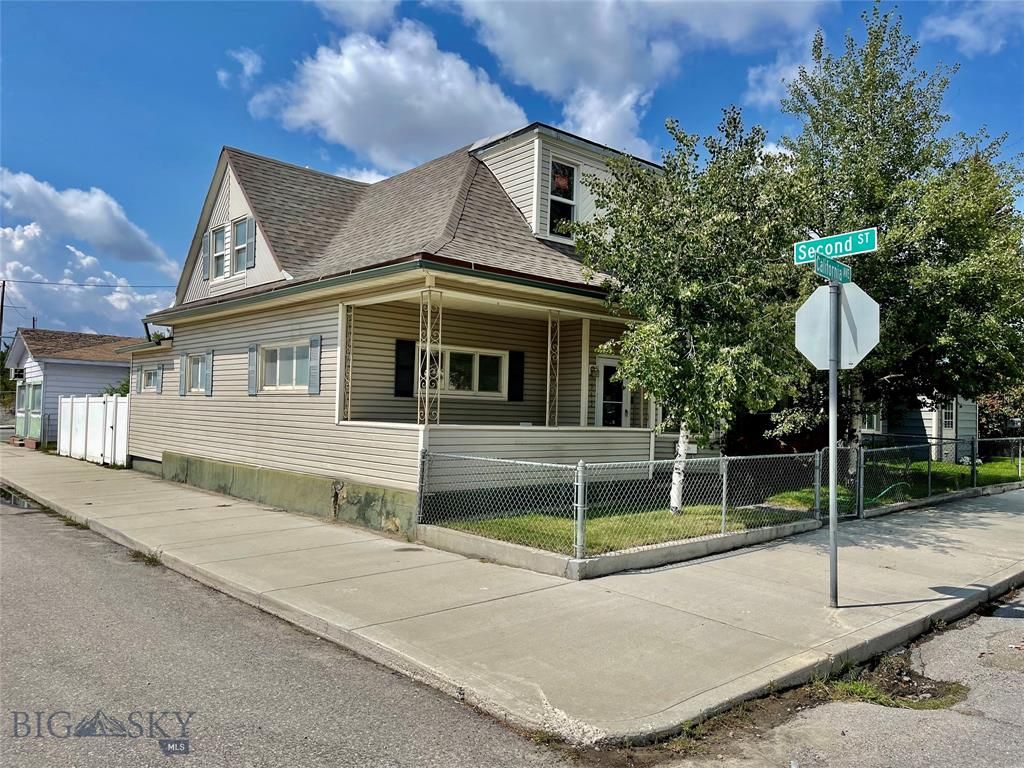 943 California Ave, Butte, MT 59701
