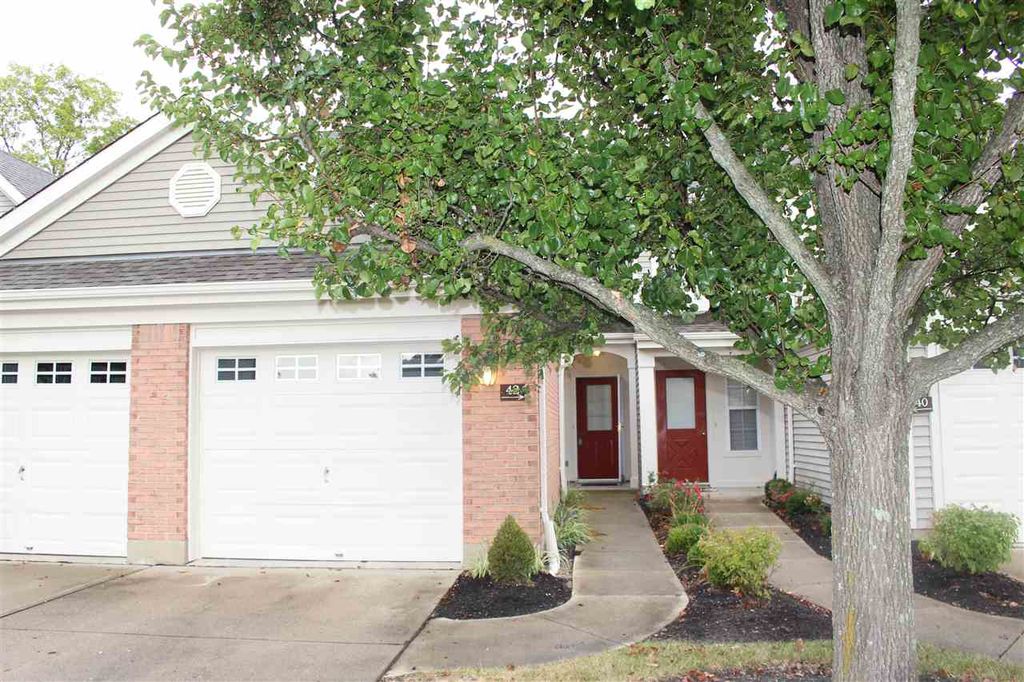 42 Springside Dr, Cold Spring, KY 2 Bed, 2 Bath Condo 34 Photos