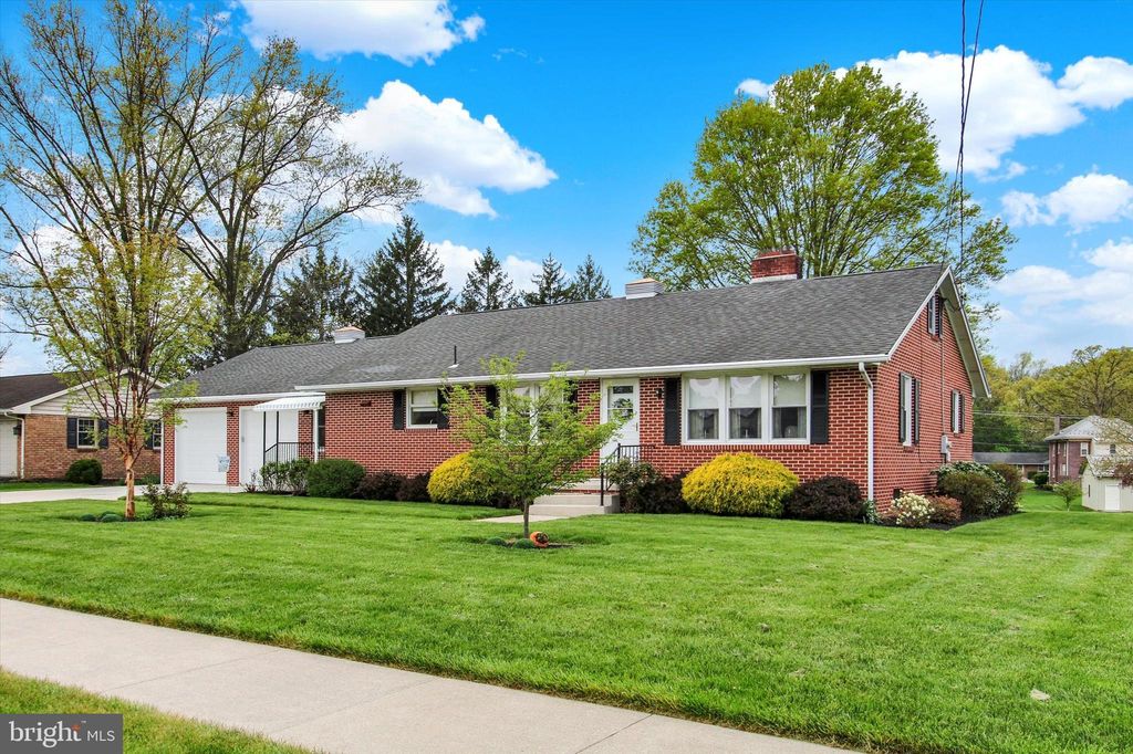 401 Jacobs St, East Berlin, PA 17316