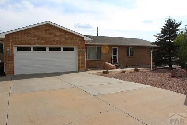 388 W  Palmer Lake Dr, Pueblo West, CO 81007