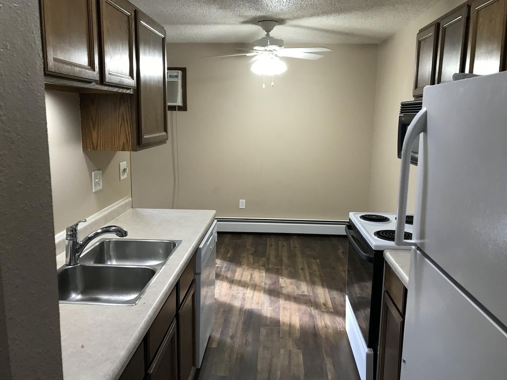 2510 N 8th St #107, Bismarck, ND 58503