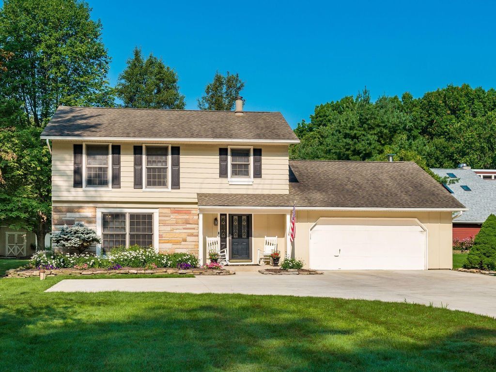 9226 Concord Rd, Powell, OH 43065
