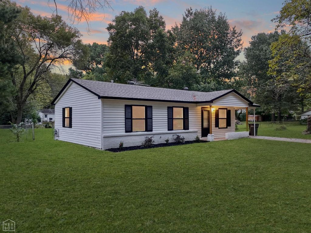 1506 Magnolia Rd, Jonesboro, AR 72405