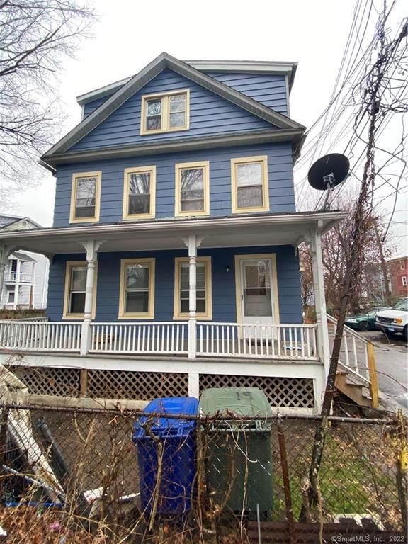 19 Dewey Ct, Bridgeport, CT 06605