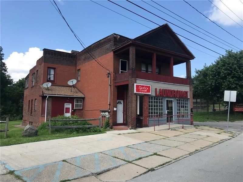 1229 N Sharpsville Ave, Sharon, PA 16146