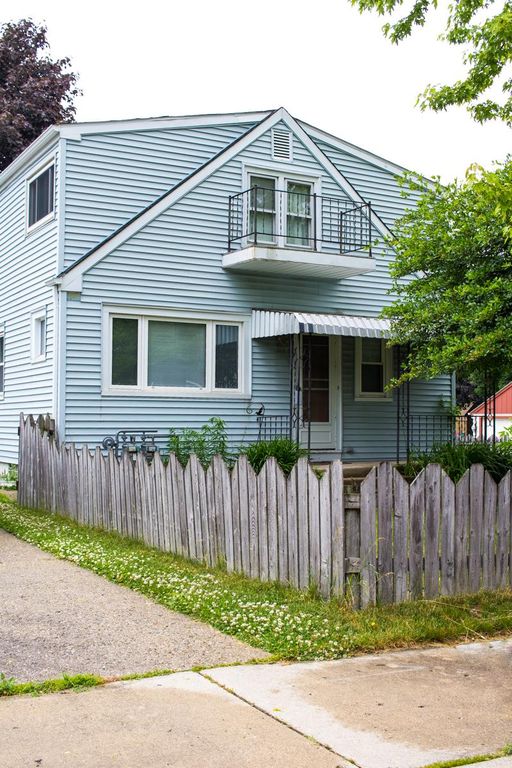 74  Apartments for rent in 53172 for Small Space