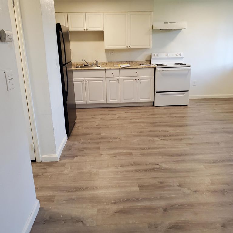 1421 Moline St #7, Aurora, CO 80010
