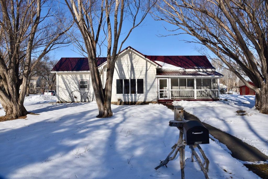112 W Adams St, Blunt, SD 57522 Trulia